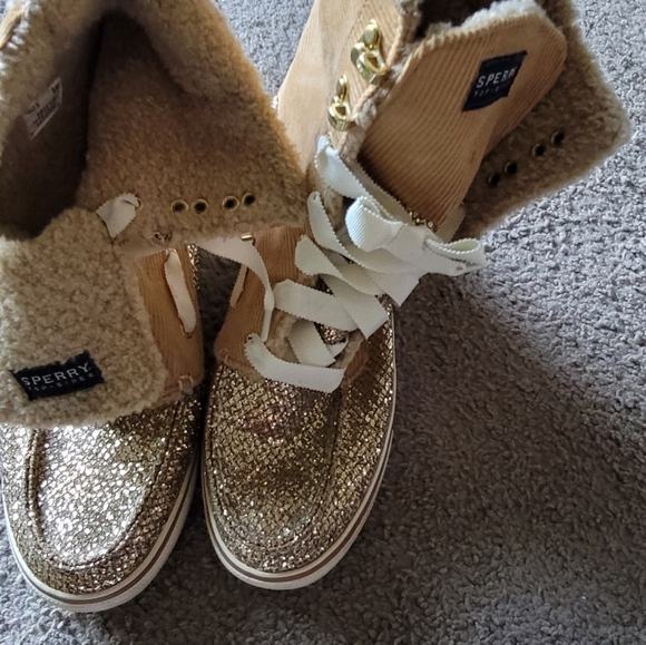 Shoes - Picture 3 of 3